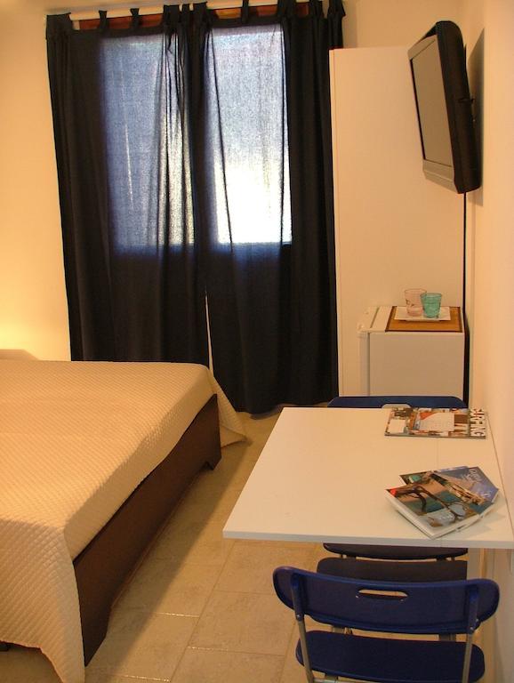 B&B Hibiscus Capoterra Ngoại thất bức ảnh